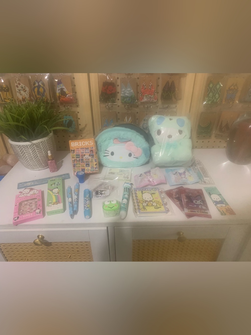 Bundle box # 88 Hello Kitty pochacco Mint pencil case and school supplies - Picture 1 of 5